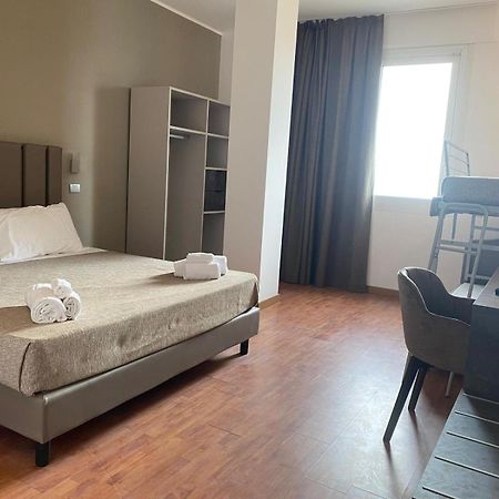 Hotel Golden Ρίμινι Εξωτερικό φωτογραφία