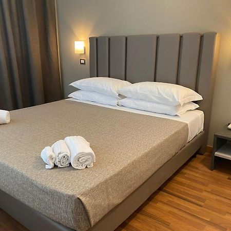 Hotel Golden Ρίμινι Εξωτερικό φωτογραφία