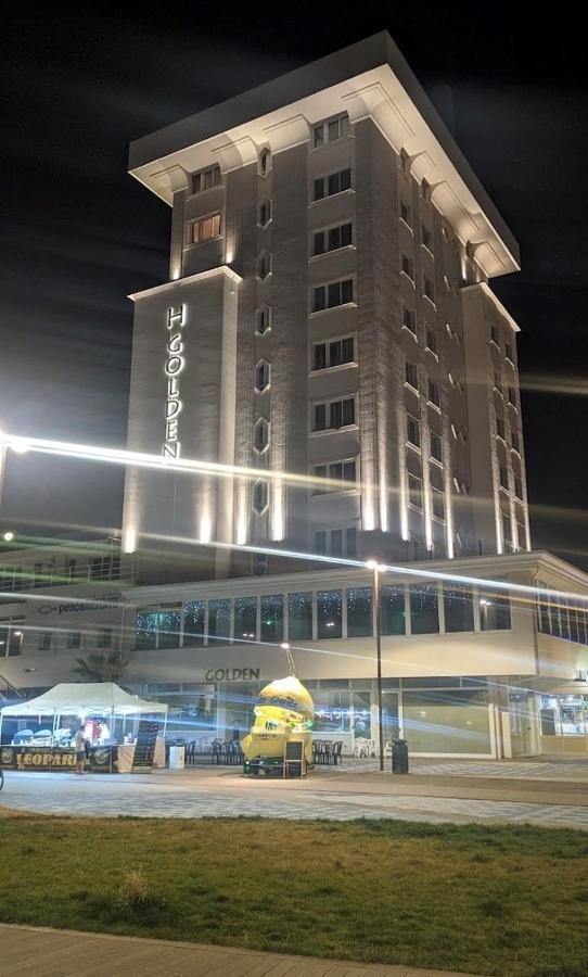 Hotel Golden Ρίμινι Εξωτερικό φωτογραφία