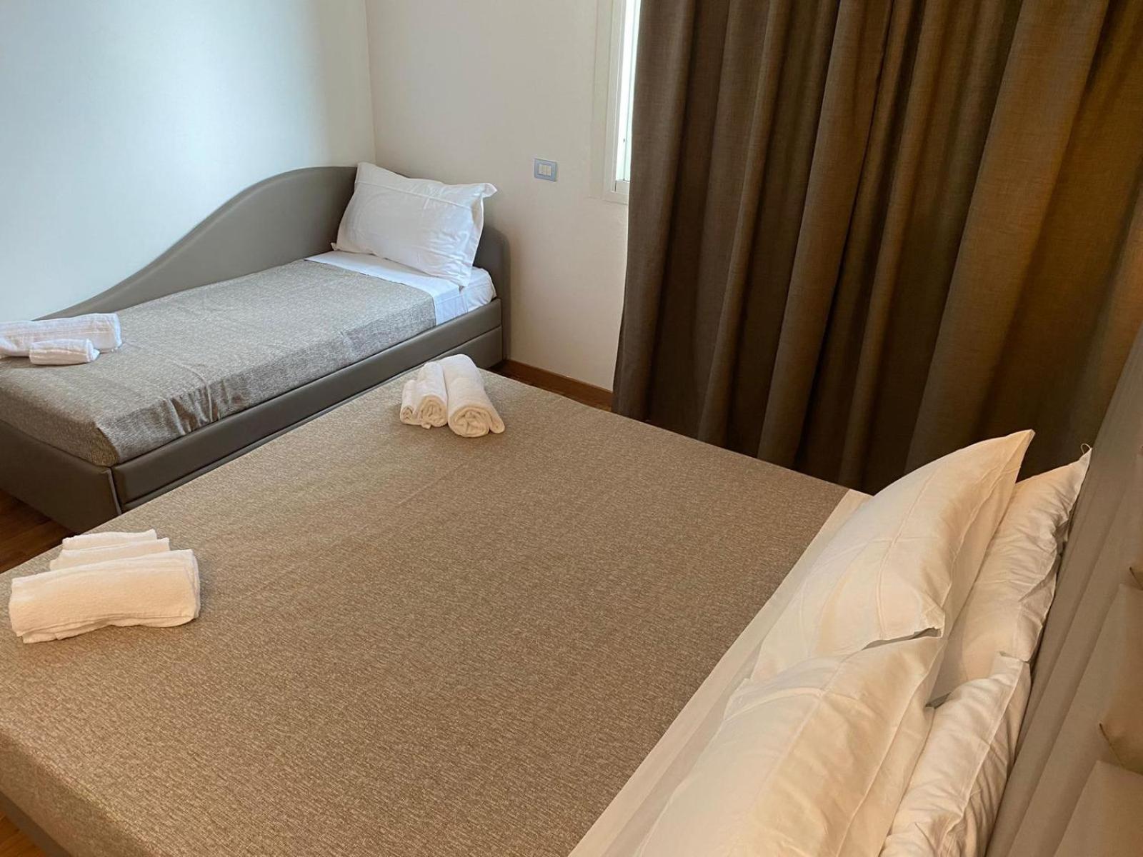 Hotel Golden Ρίμινι Εξωτερικό φωτογραφία
