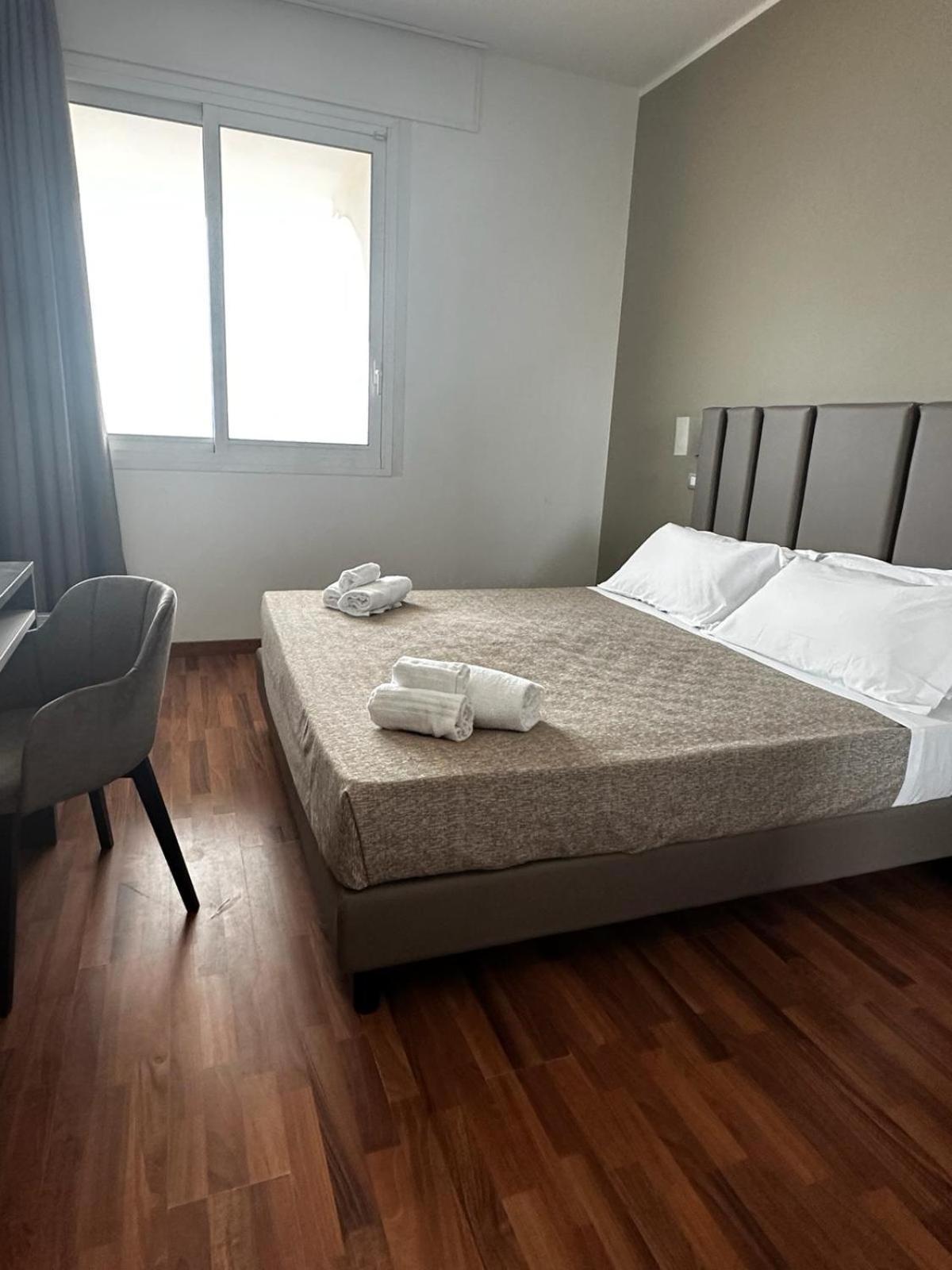 Hotel Golden Ρίμινι Εξωτερικό φωτογραφία