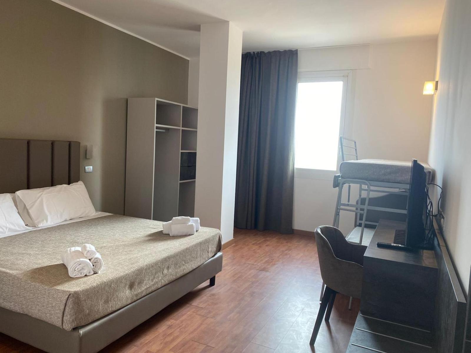 Hotel Golden Ρίμινι Εξωτερικό φωτογραφία